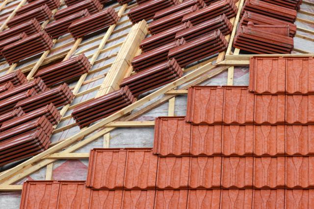 What are the Key developments in the Global Roofing Materials Industry?