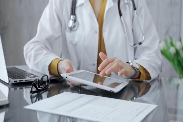 The Role of EHR Systems in Enhancing Patient Care and Workflow Efficiency