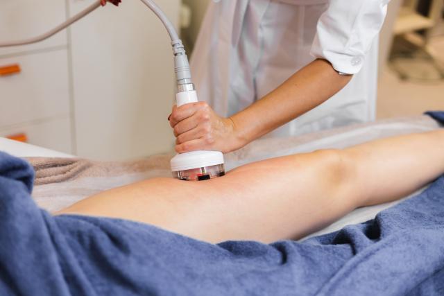 Innovative Non-Invasive Cellulite Treatments: Techniques and Technologies