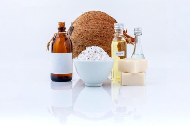 Medium Chain Triglycerides in Cosmetic and Skincare: A Versatile Ingredient